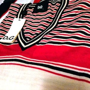 D&G V-neck Sweater nwt